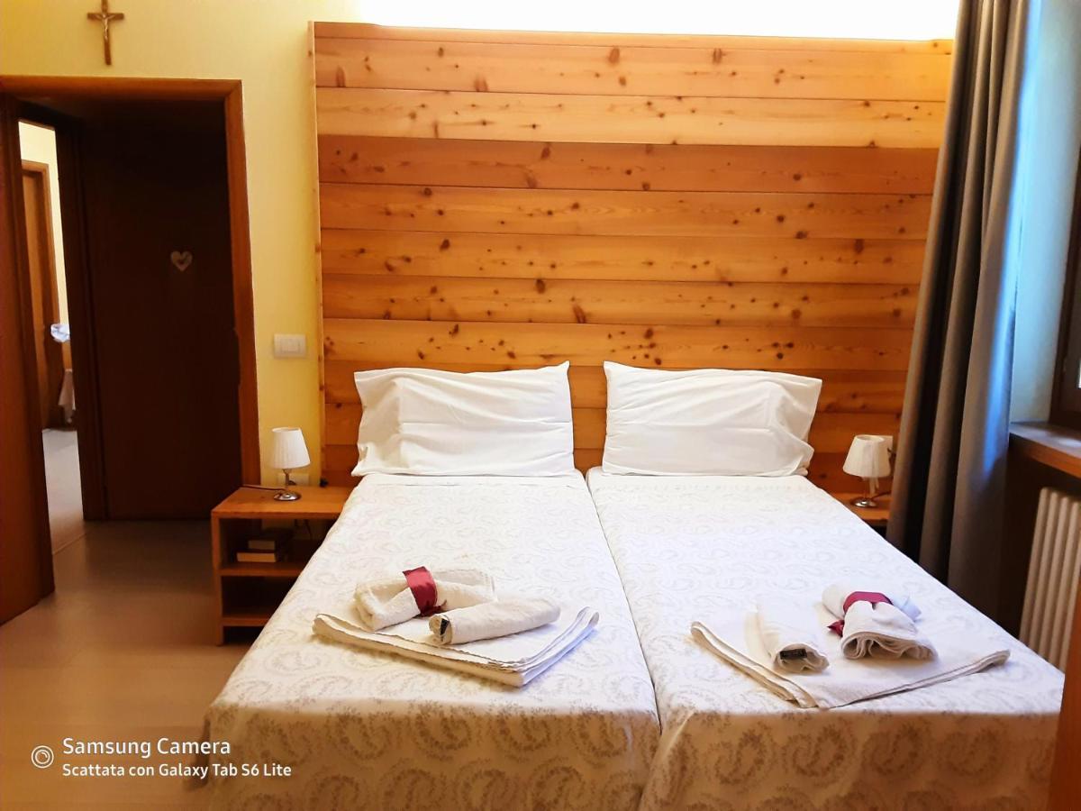 B&B Anna Rovere della Luna Ngoại thất bức ảnh